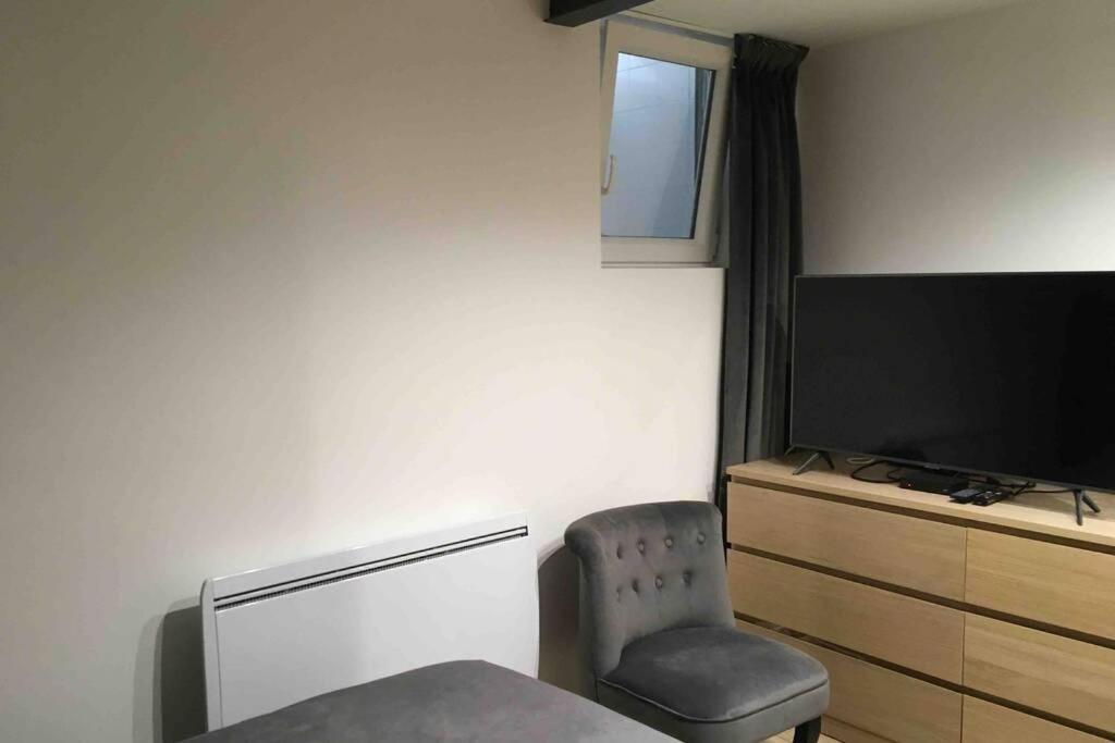 Appartamento New Flat-champs-élysées-arc Triomphe-maillot-foch Parigi